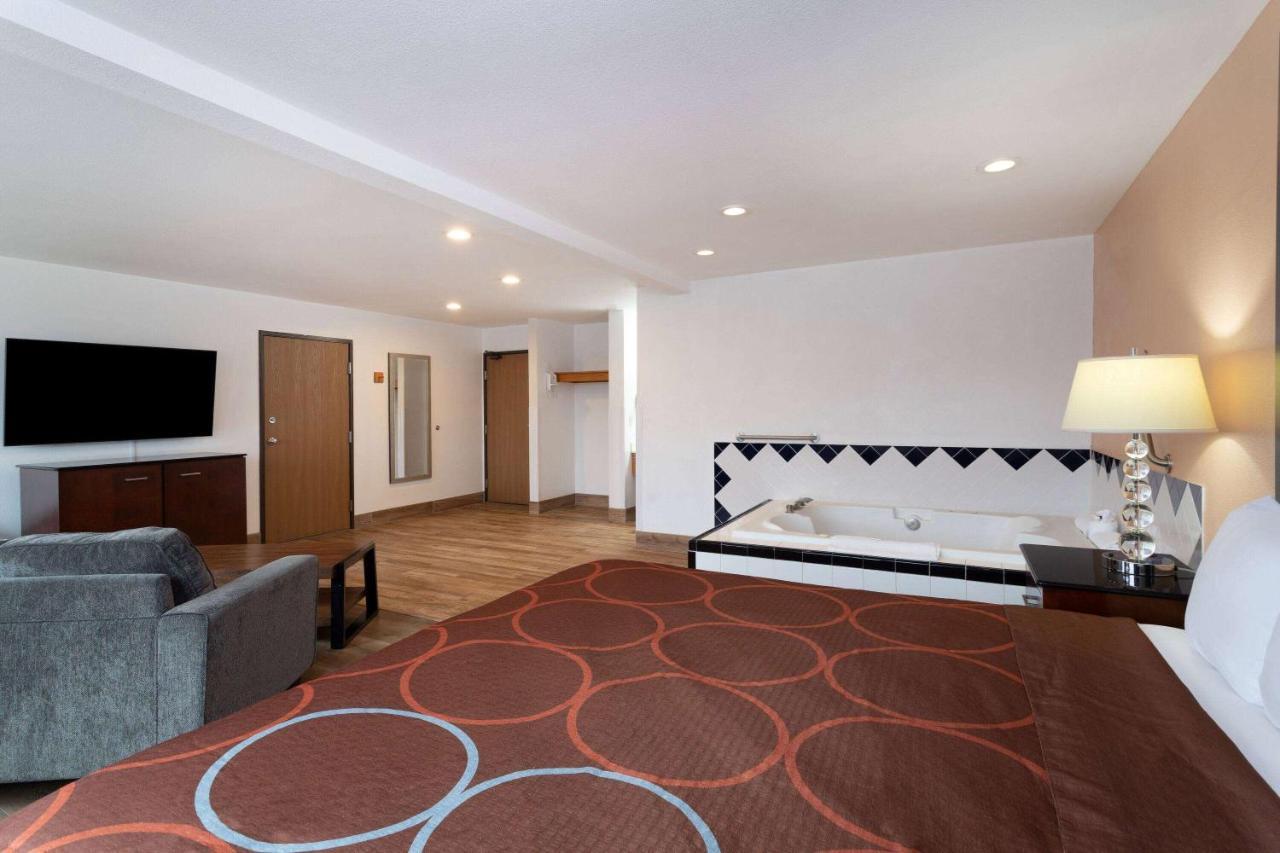 Super 8 By Wyndham The Dalles Or Exterior foto